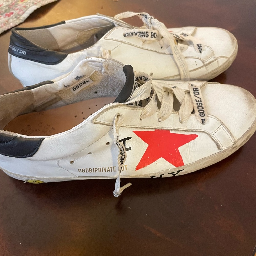 Golden Goose size 34 I * NY barely worn